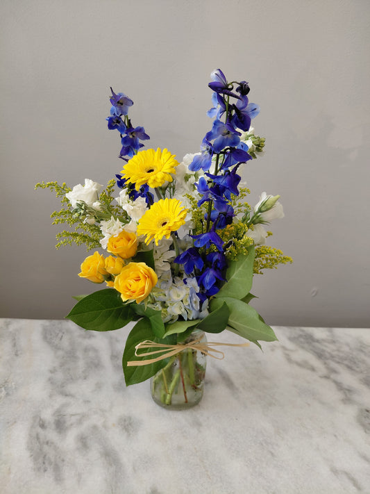 Vase Arrangement (Designers Choice)